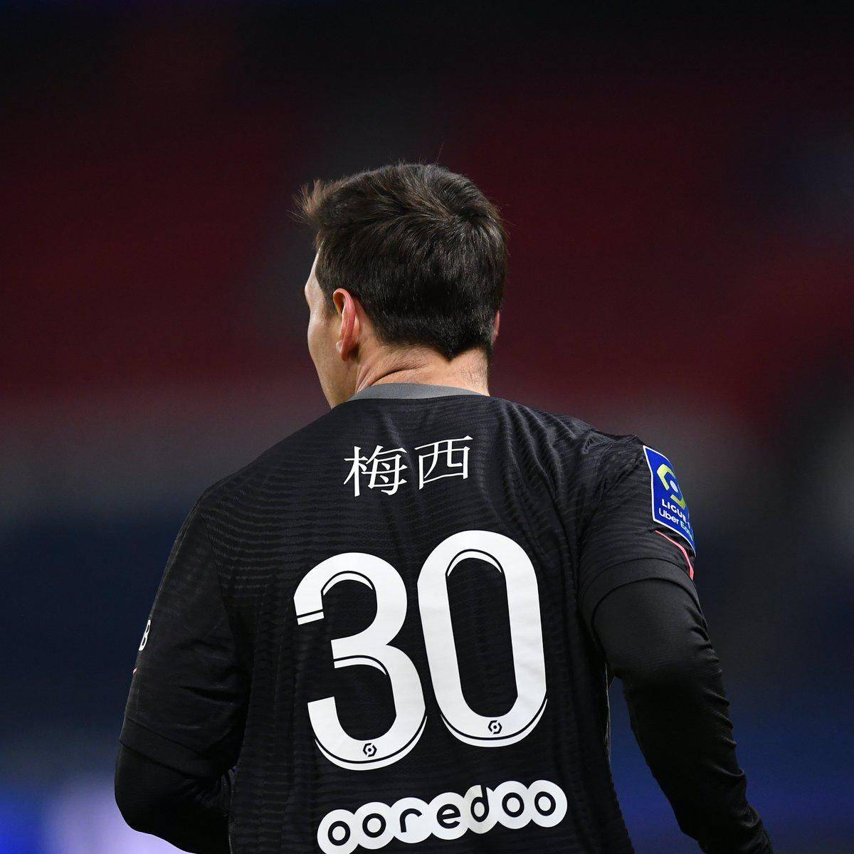 赛场上迎接